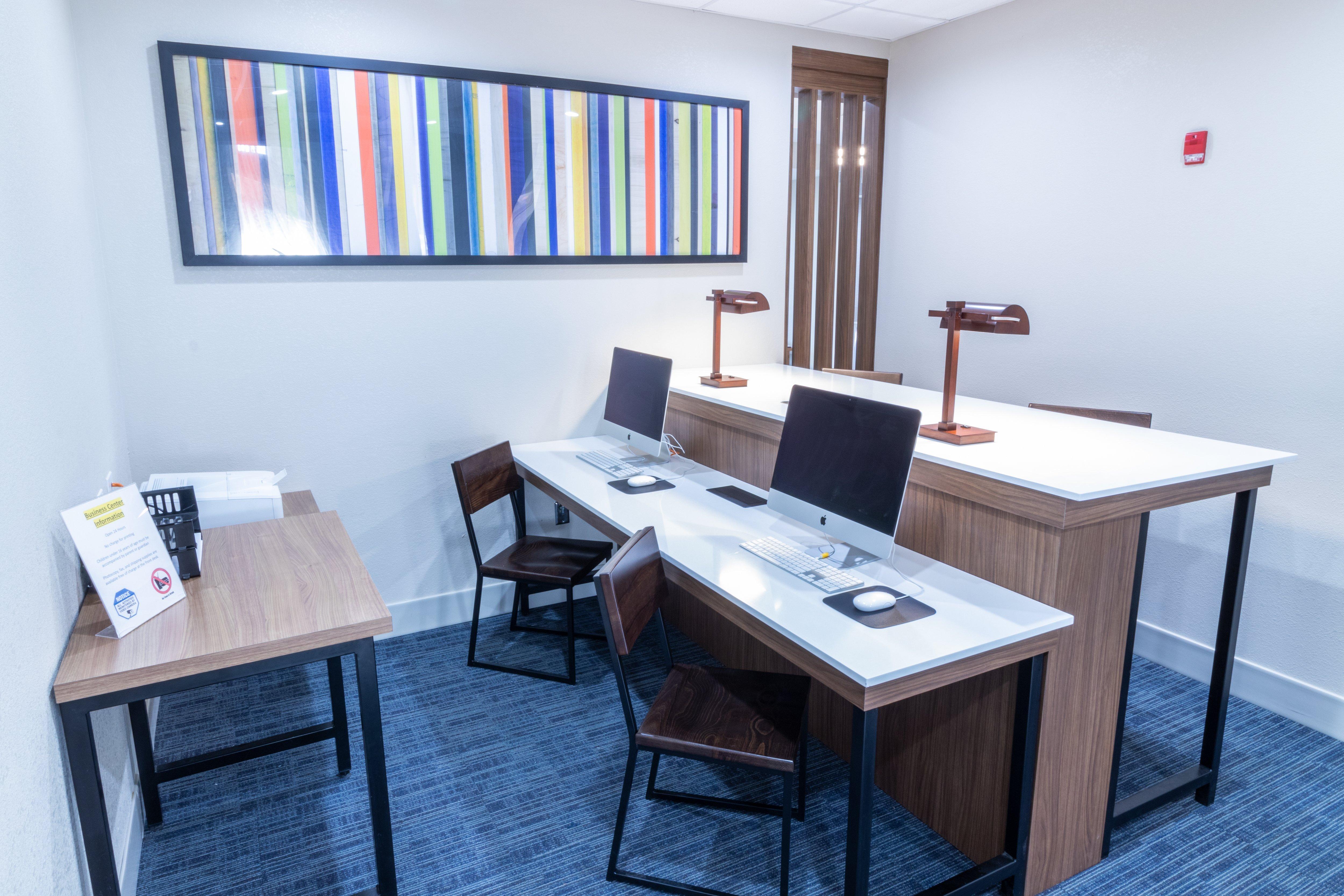 Express & South I-10 By Ihg Hotel 3*