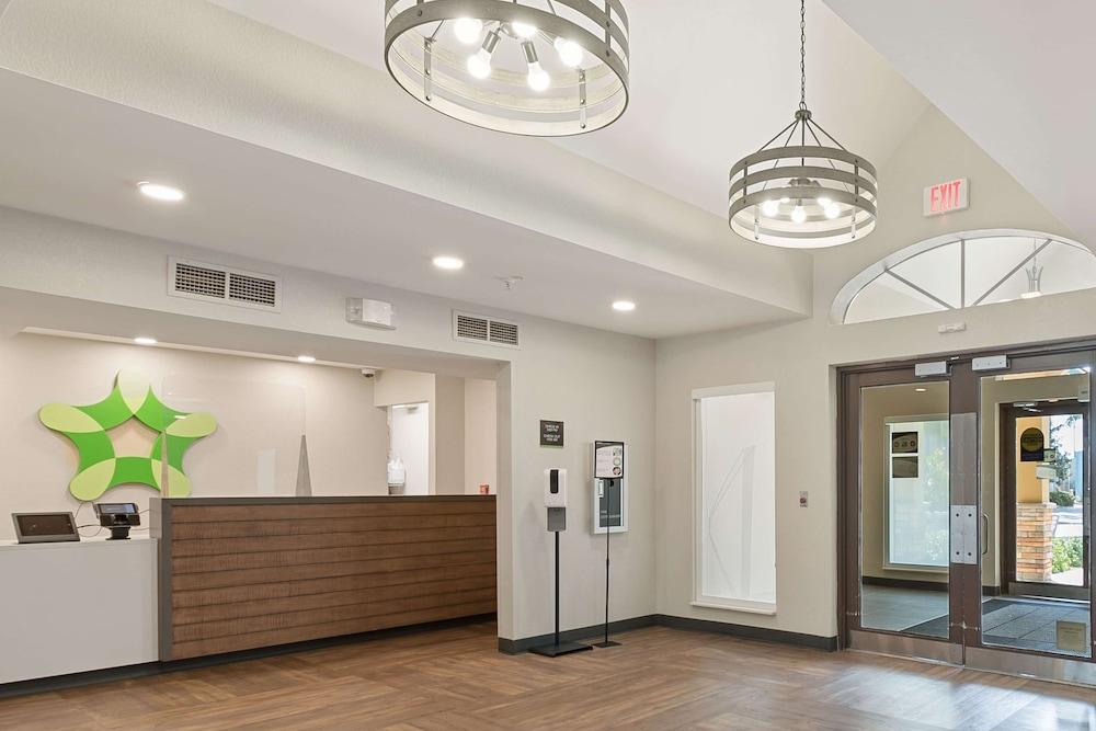 Extended America Premier - Miami - Airport - Hotel 2*
