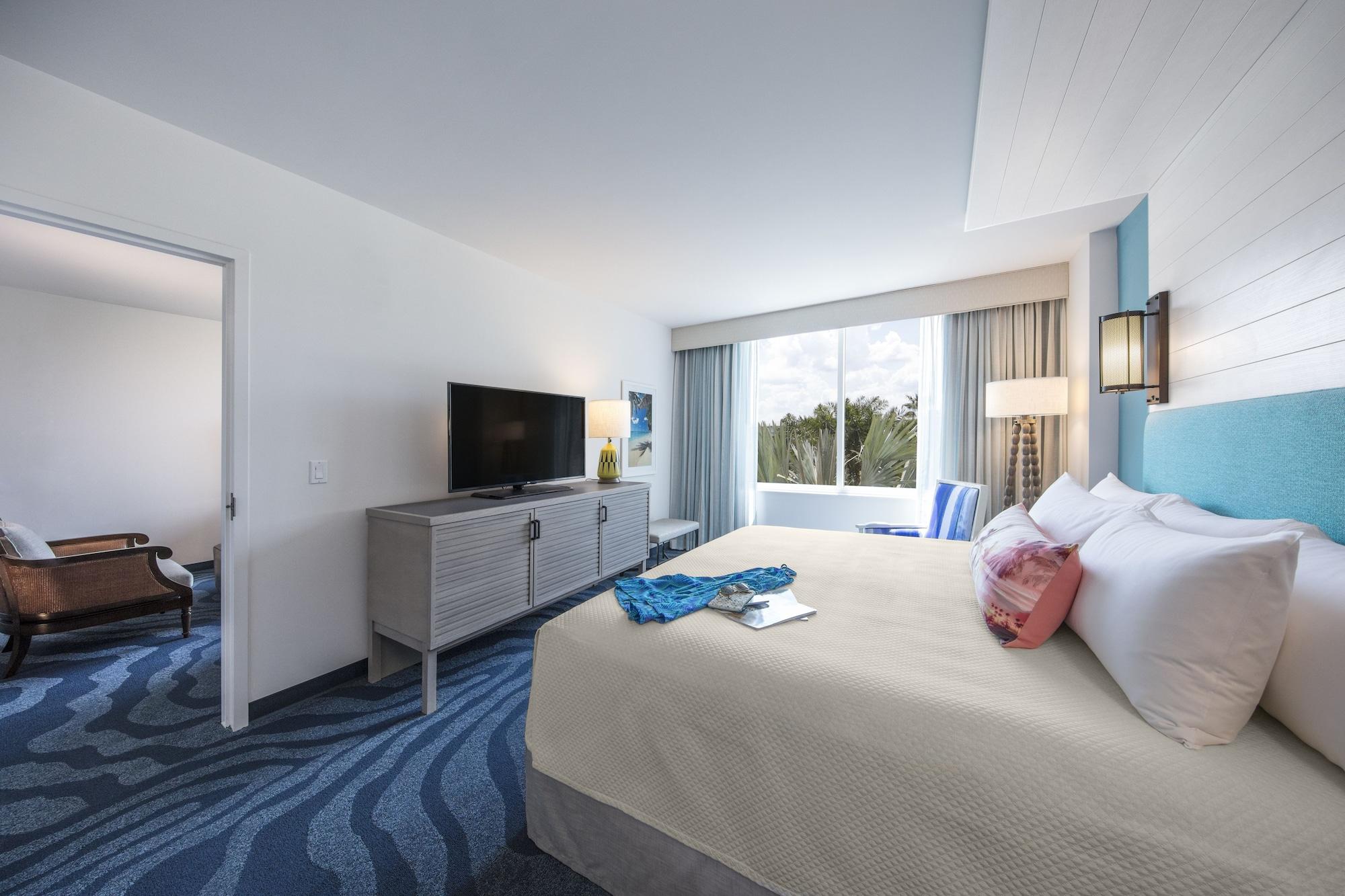 Universal's Loews Sapphire Falls Resort 4*