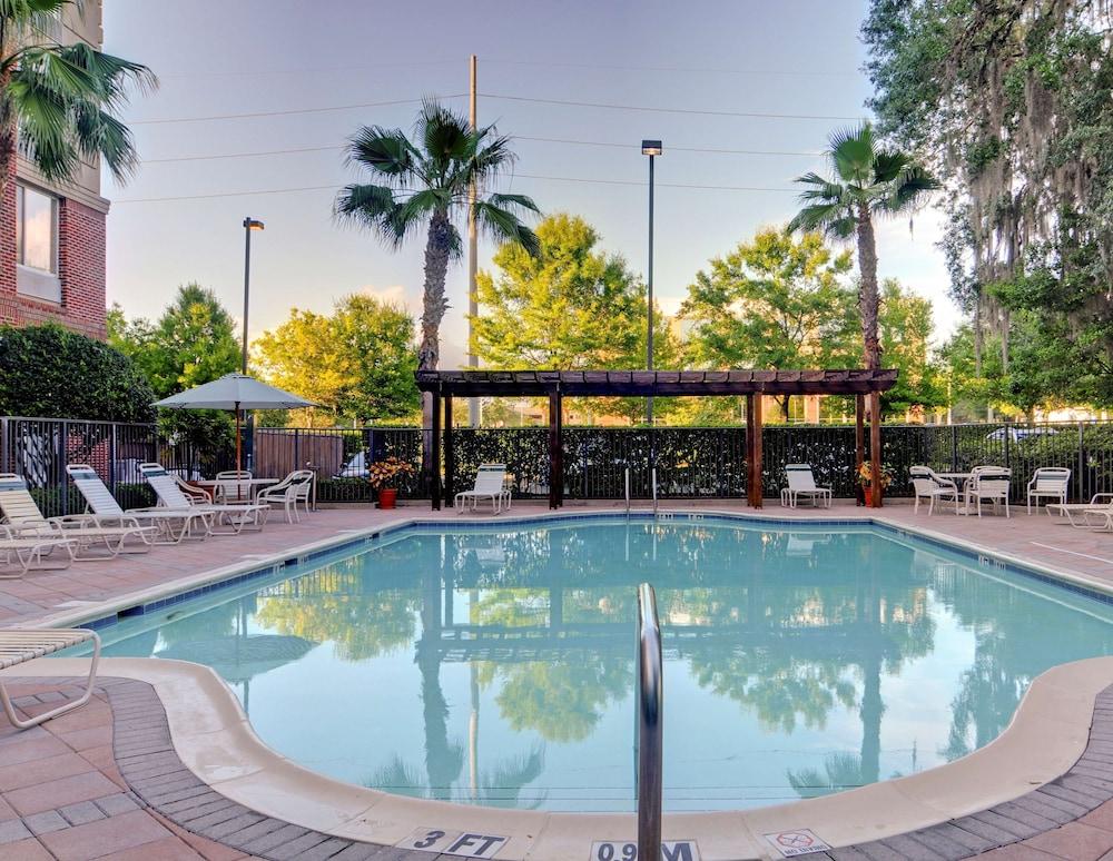 Hilton Garden East Brandon Hotel 3*