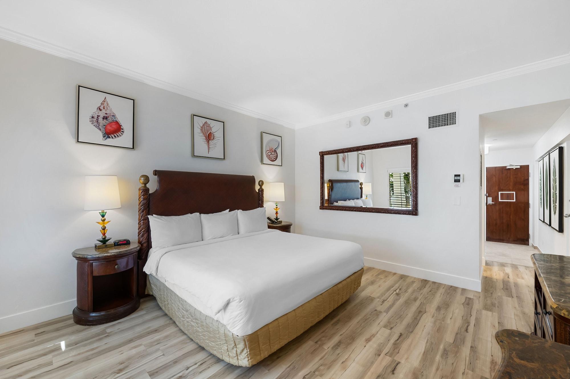 Resort Beachcomber & Club 3*
