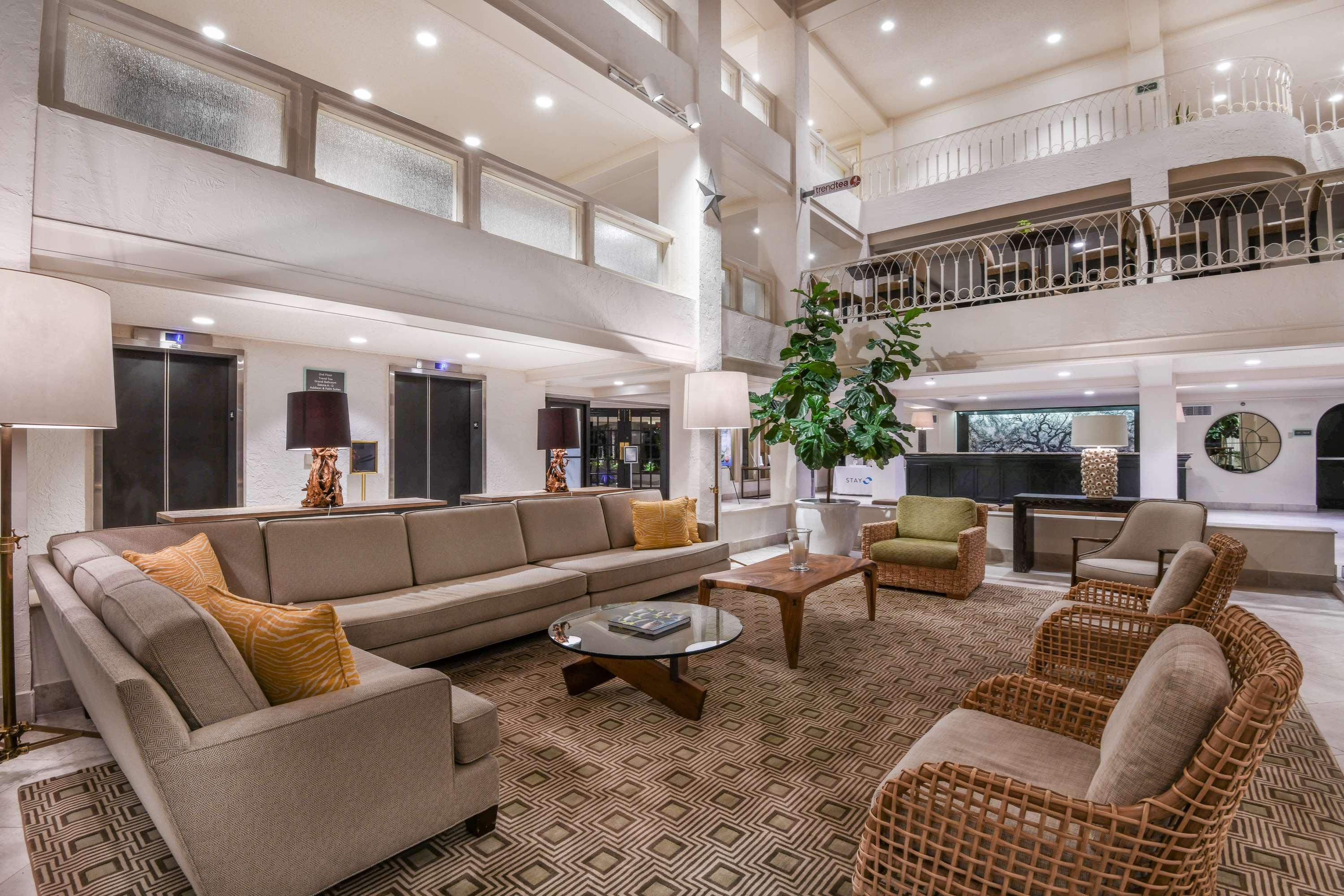 Wyndham Hotel 3*