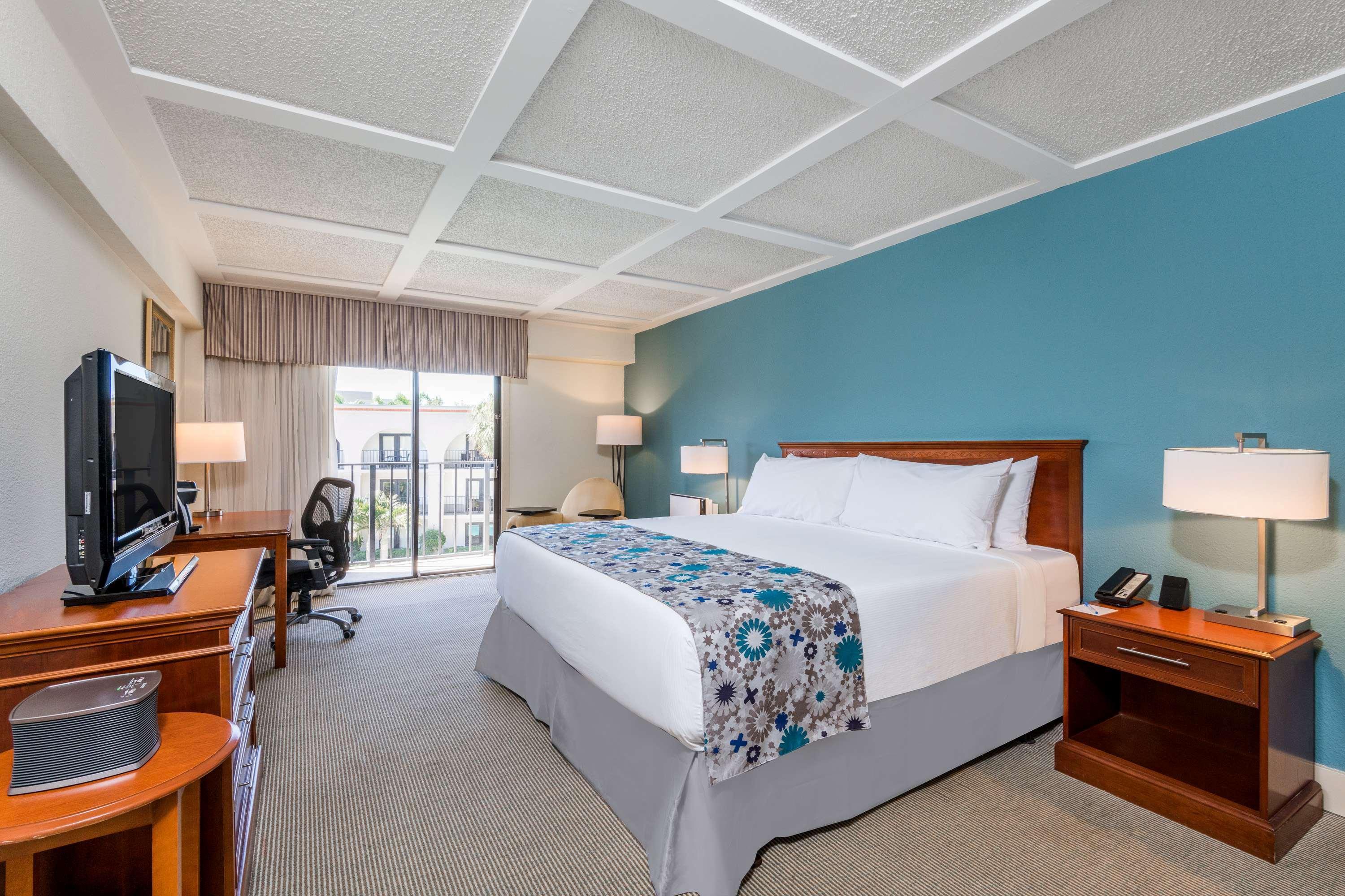Hotel Wyndham 3*