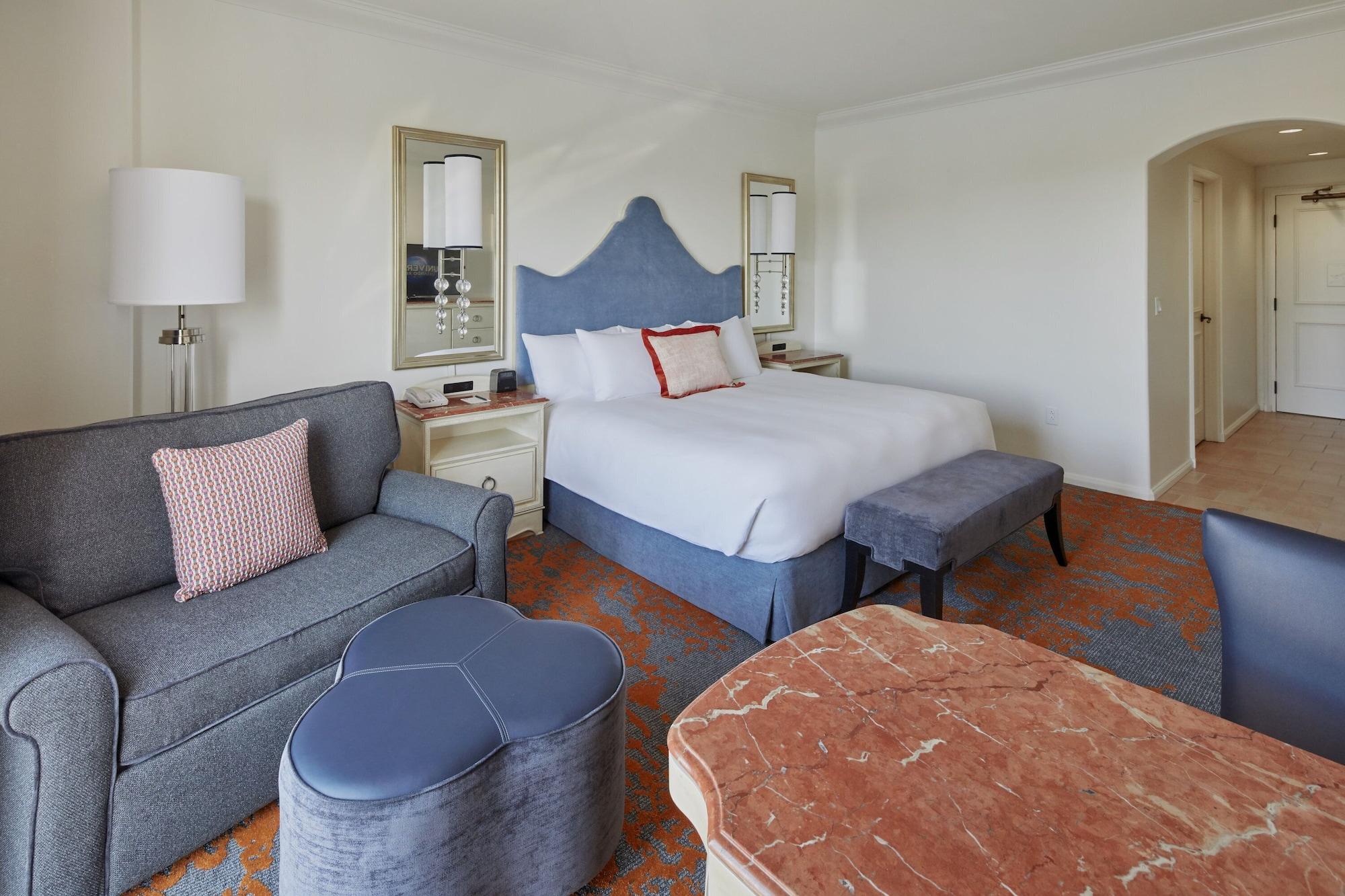 Universal's Loews Portofino Bay Resort 4*