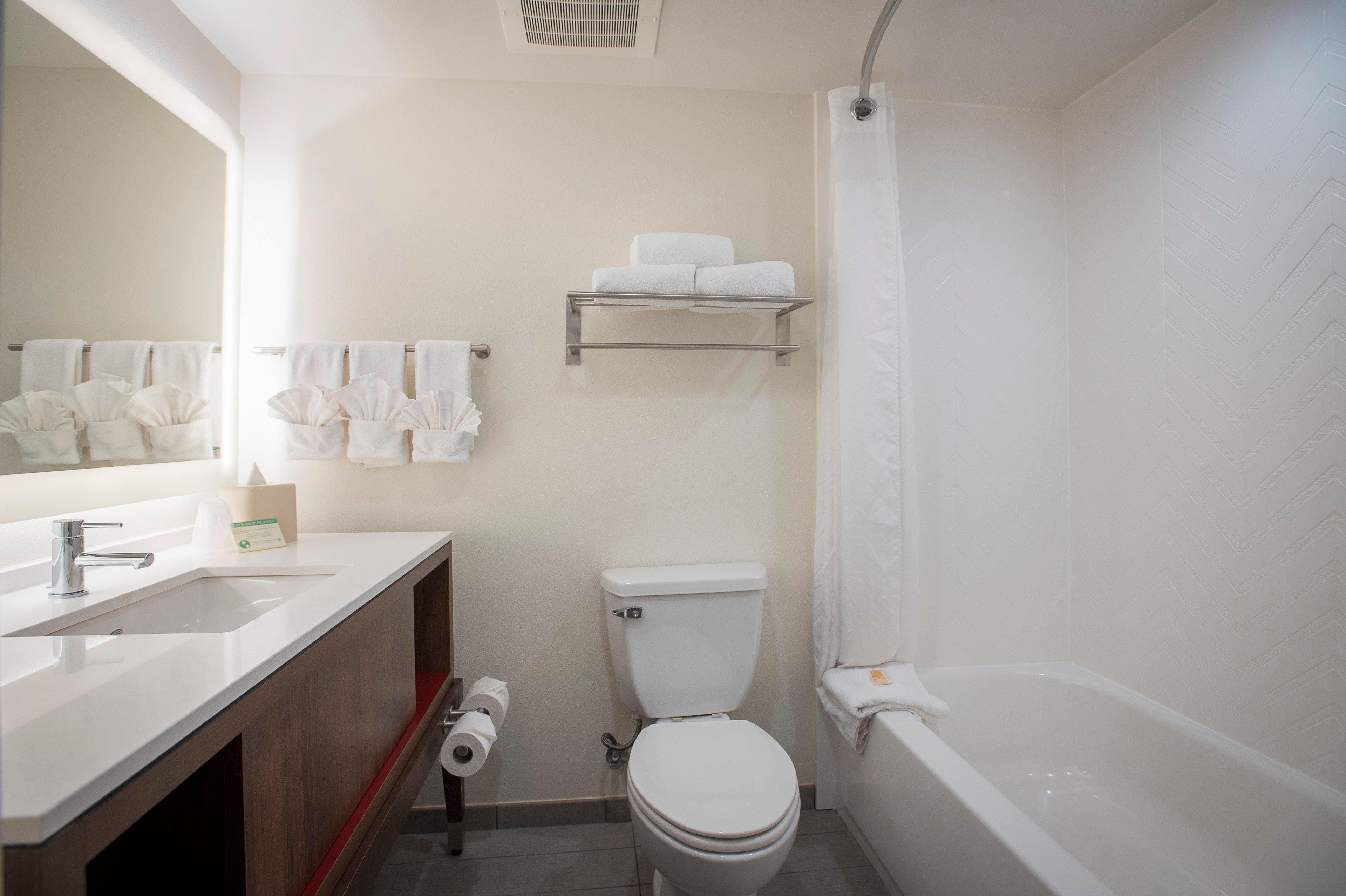 - Area By Ihg Hotel Pensacola