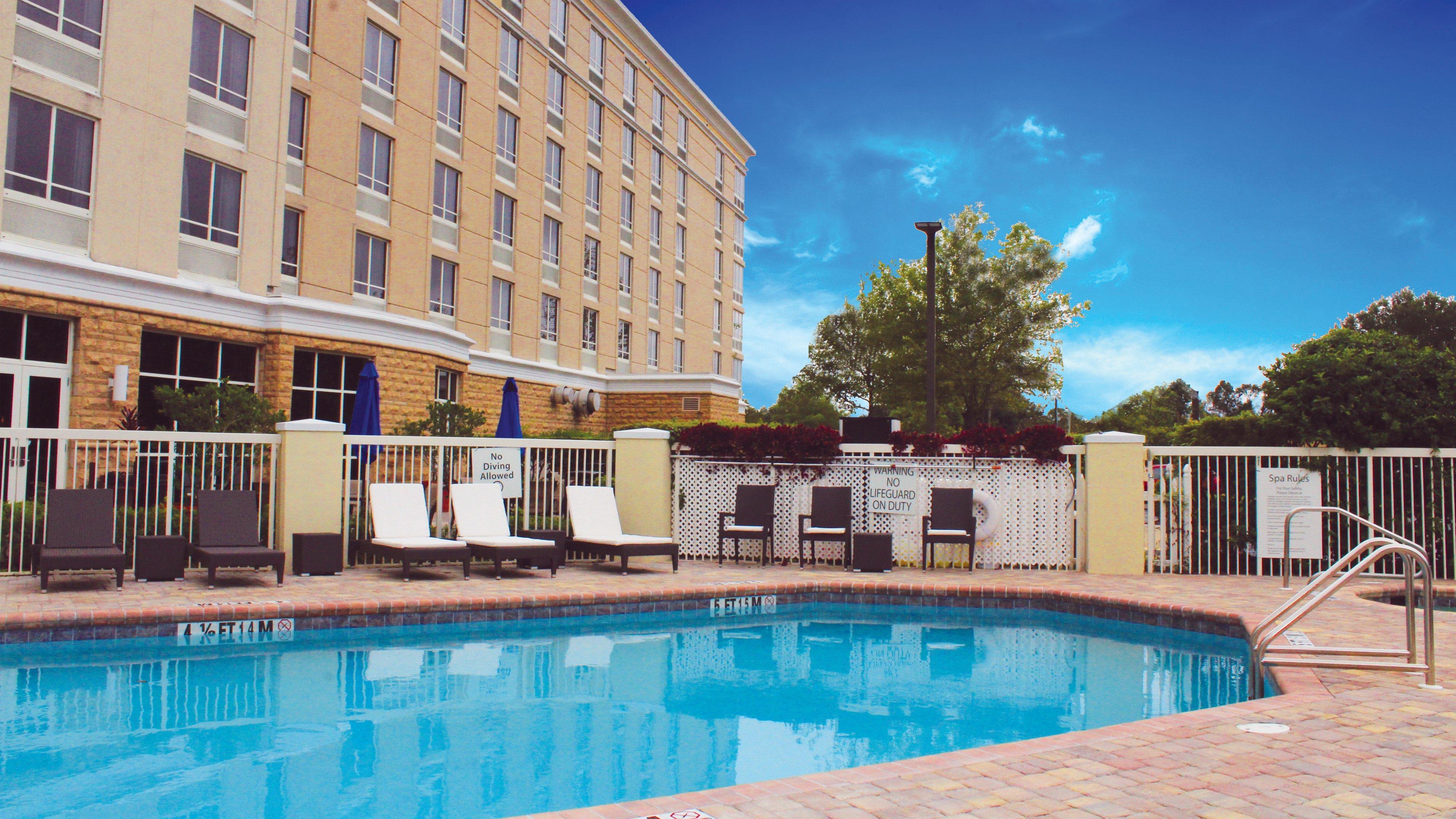 & Conference Center North By Ihg Hotel