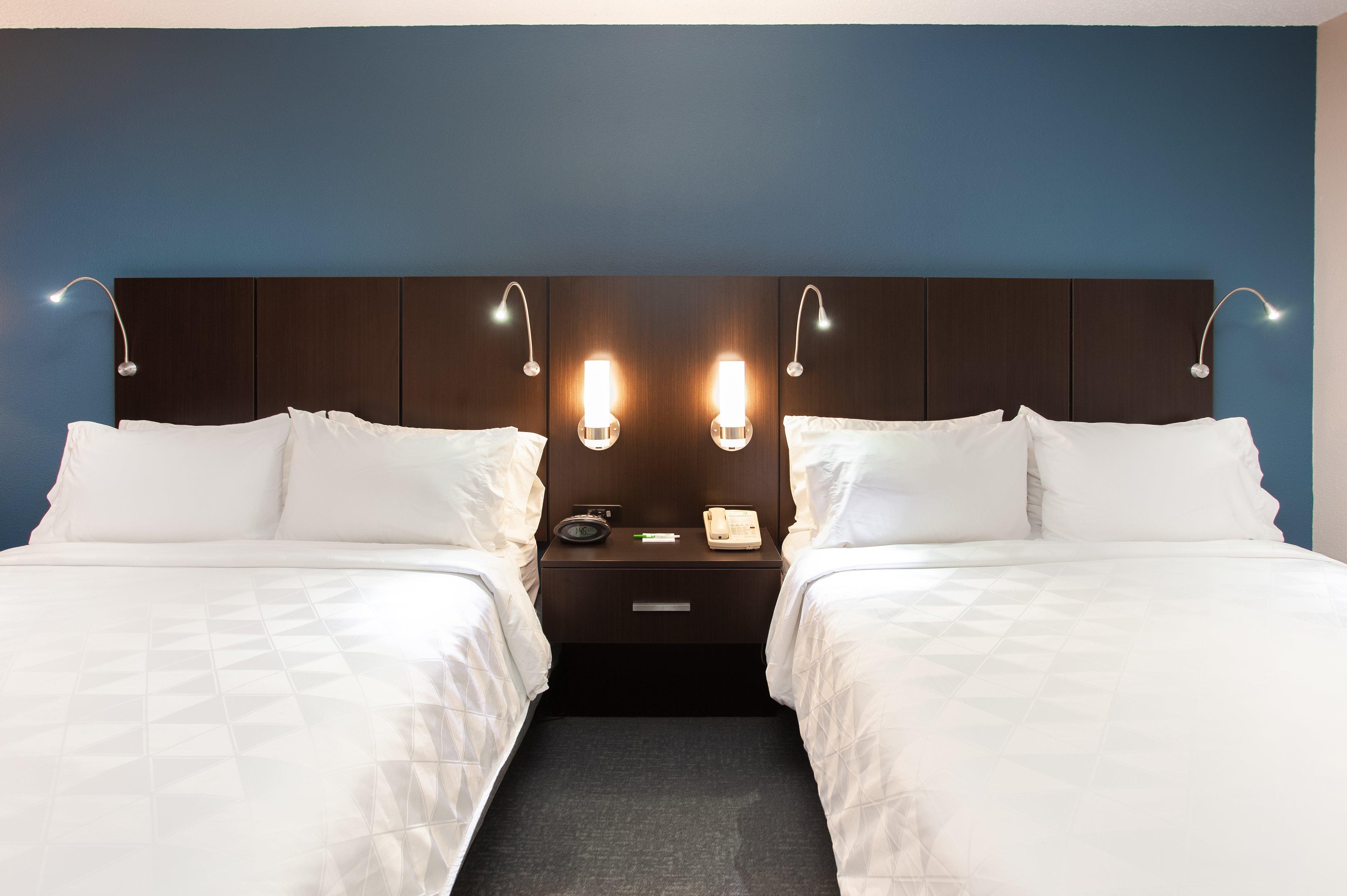 & Conference Center North By Ihg Hotel