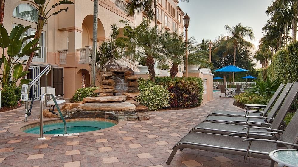 Hotel Hilton Naples