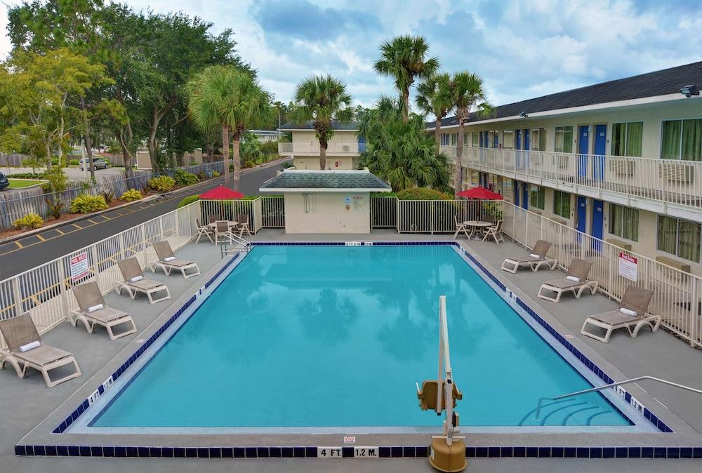 6-kissimmee, Fl - Orlando 2* Celebration