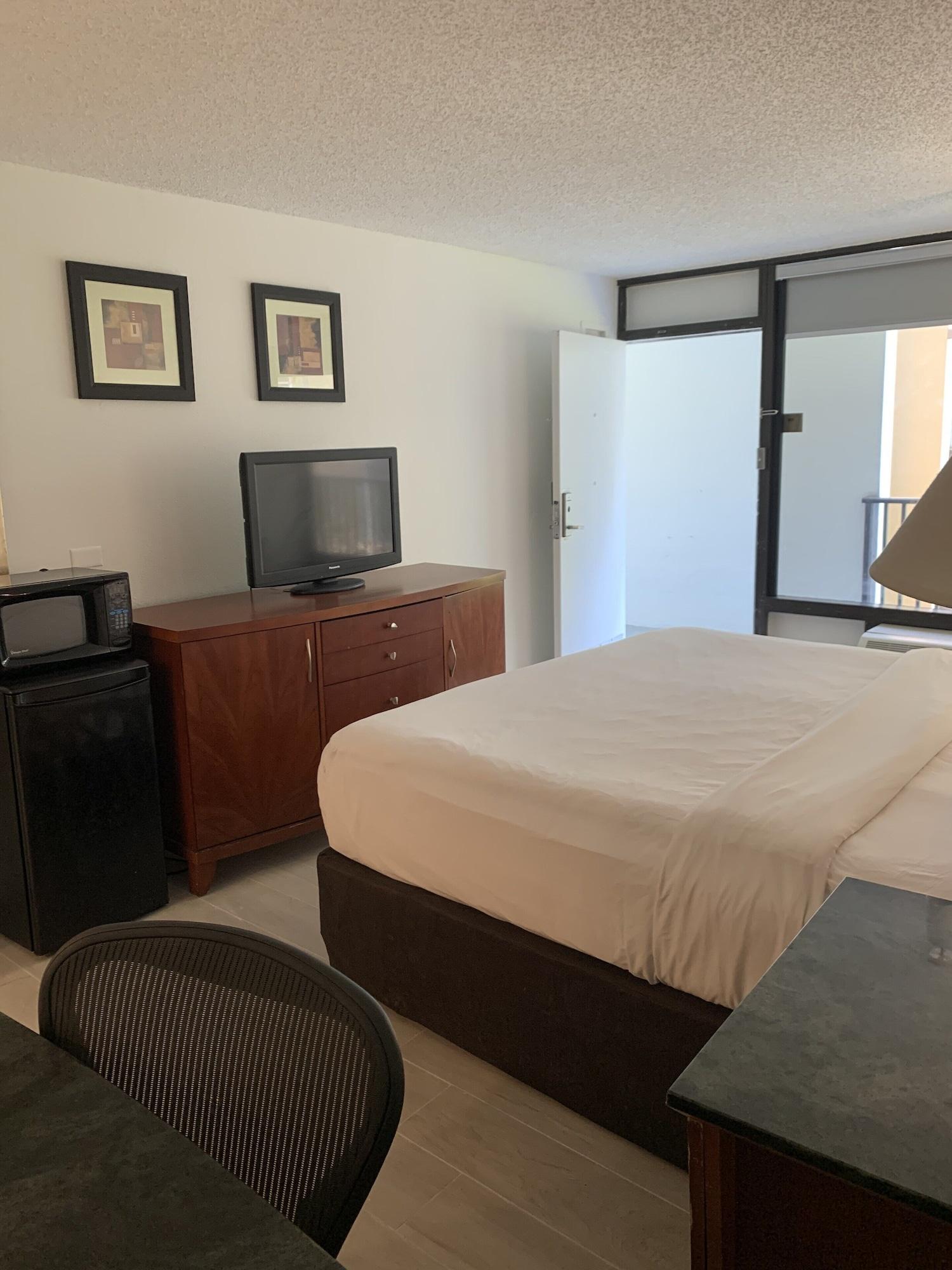 Hotolos Hotel