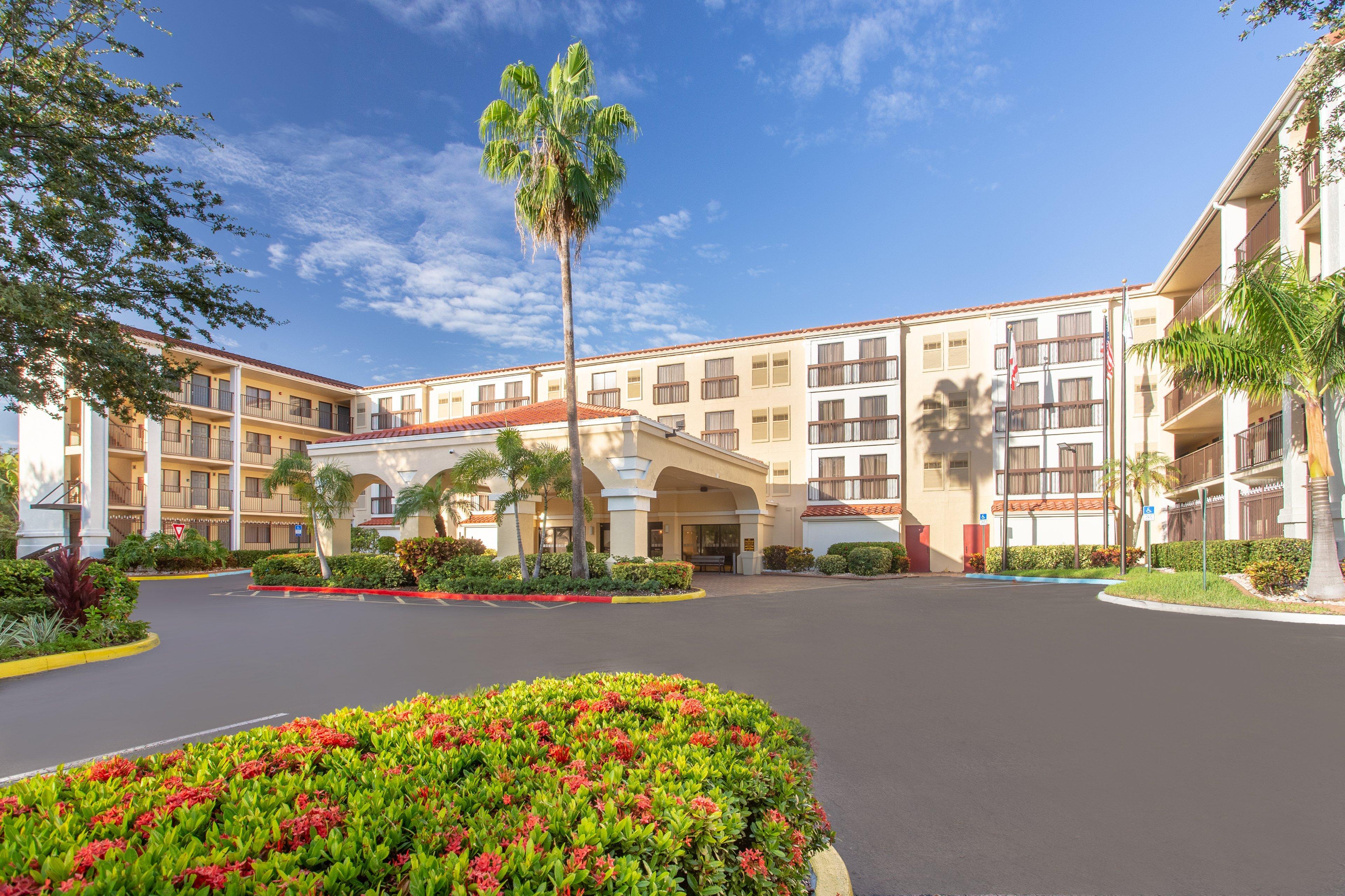 & - North 3* Boca Raton