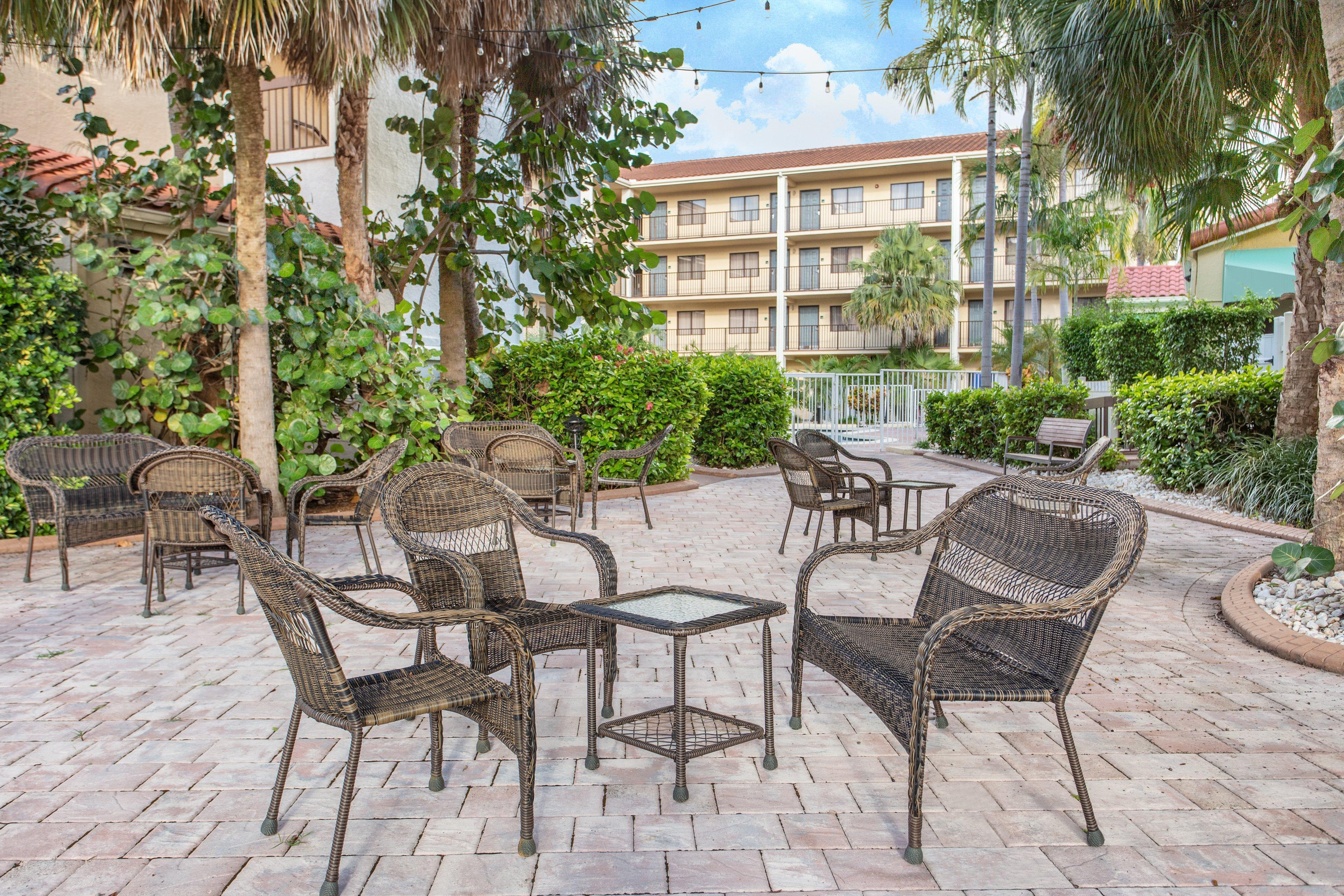 & - North Boca Raton