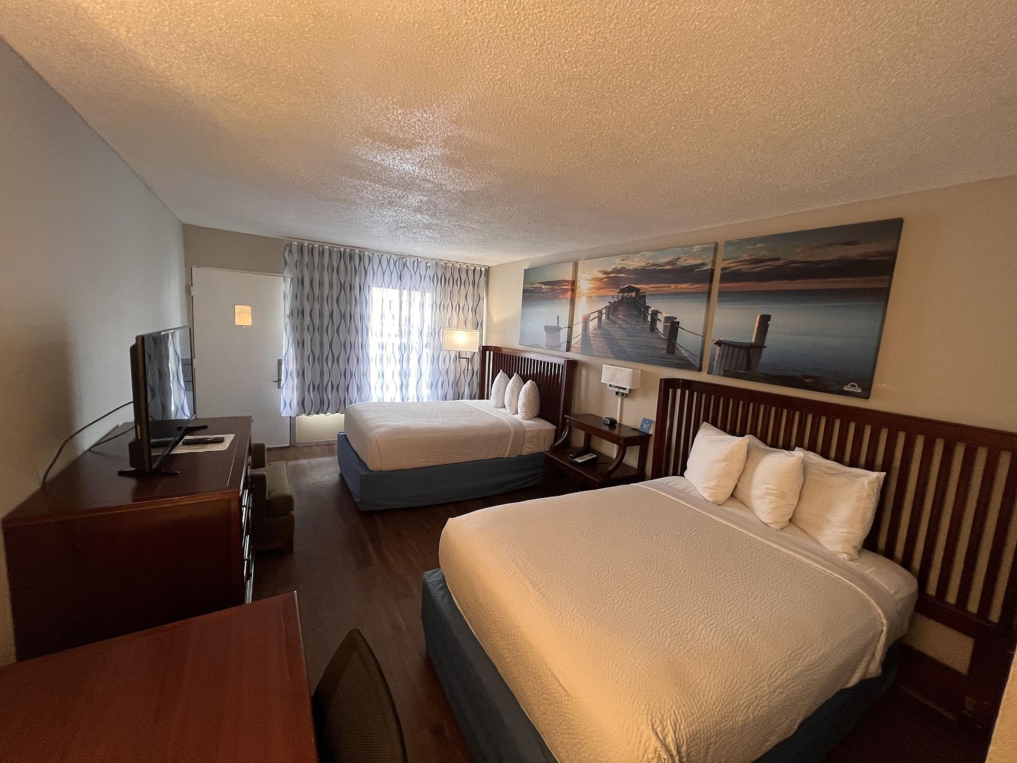 Days By Wyndham Daytona Speedway Hotel 2*