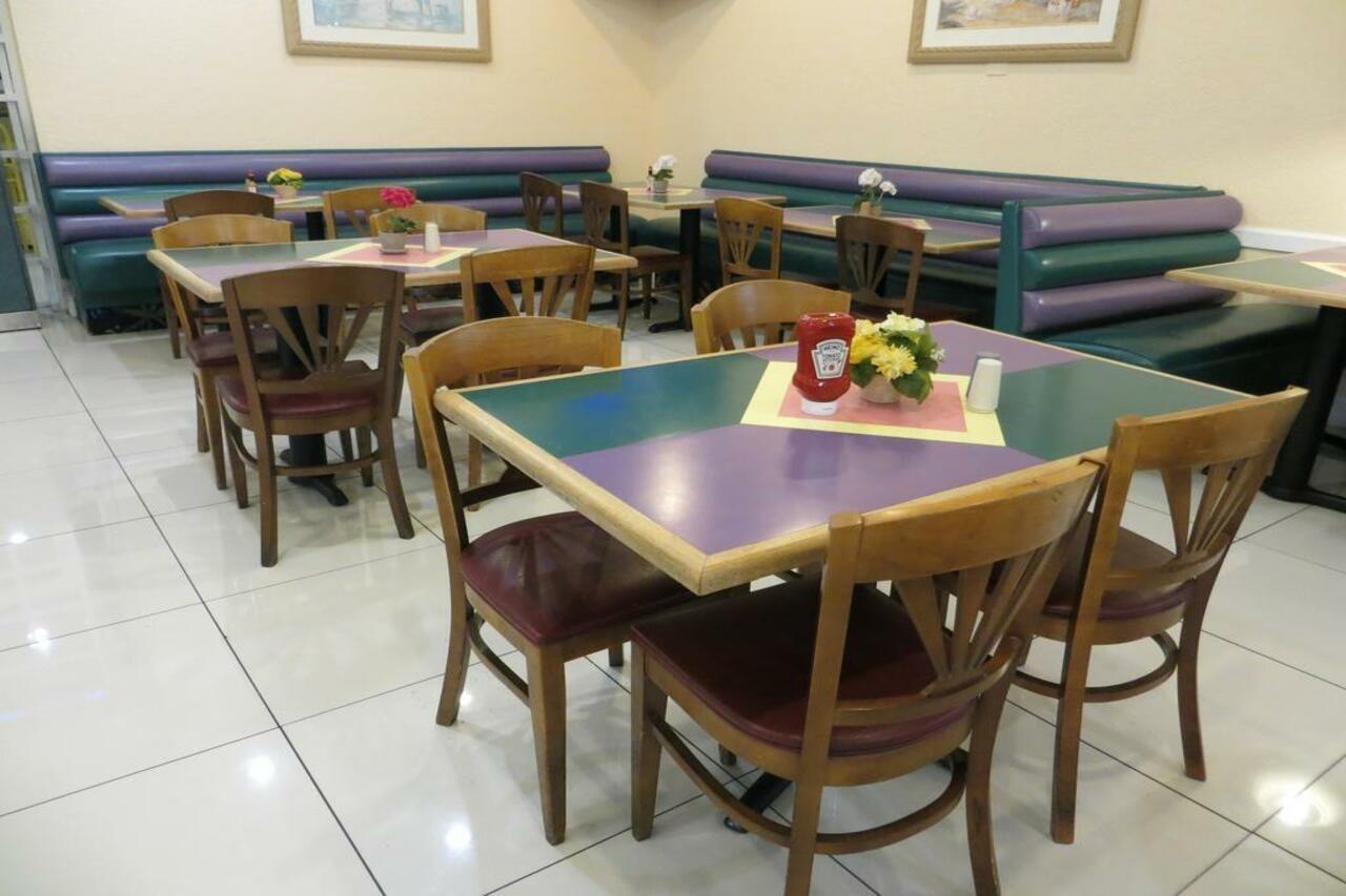 Hotel Seralago & Main Gate East 3*