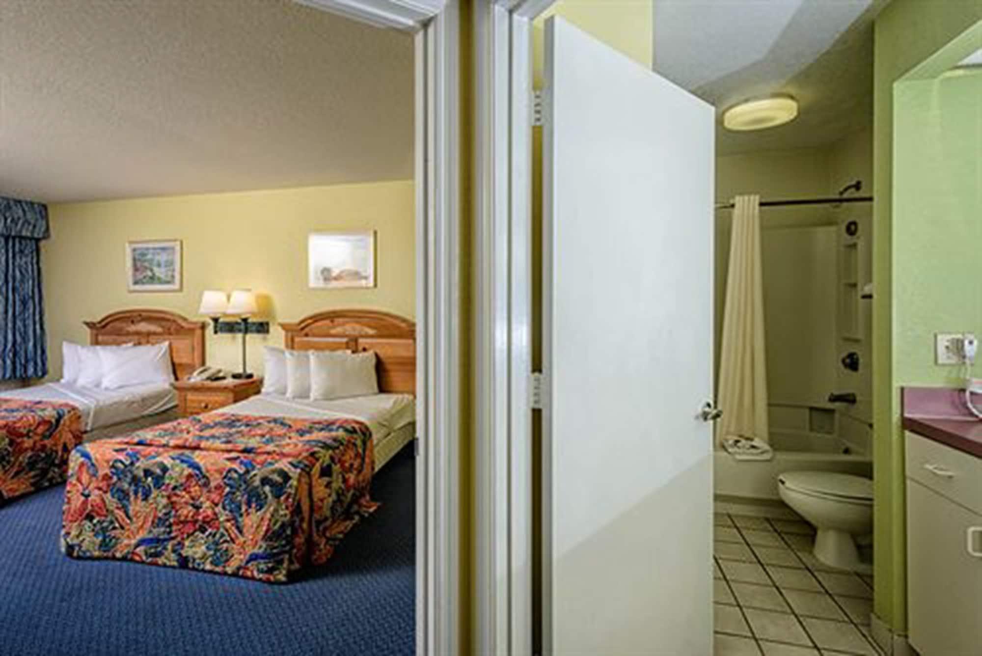 Hotel Seralago & Main Gate East Kissimmee