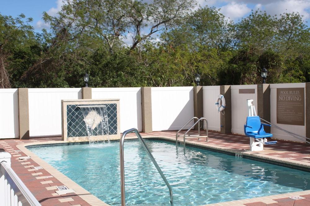 Hotel Country & By Radisson, Airport North, Fl Tampa