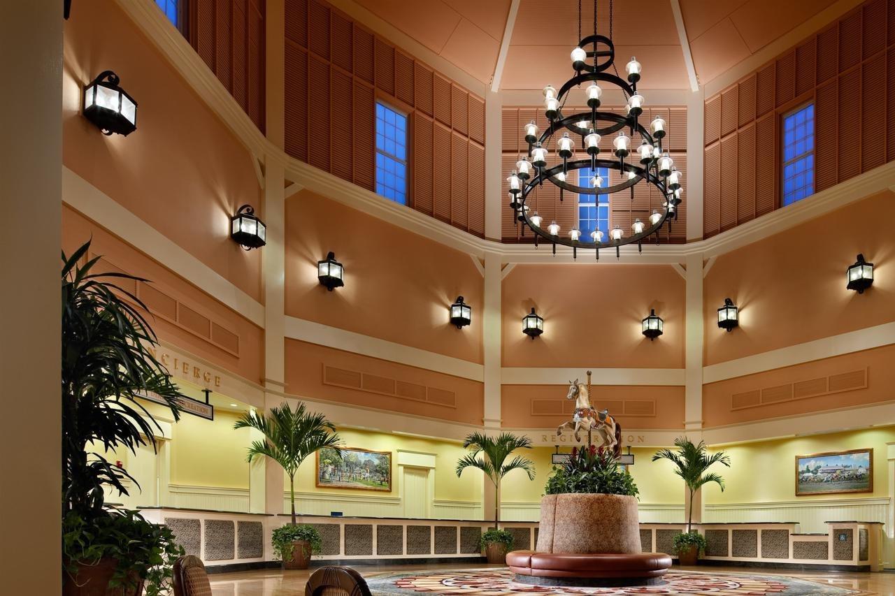 Disney's Saratoga Springs & Hotel Lake Buena Vista