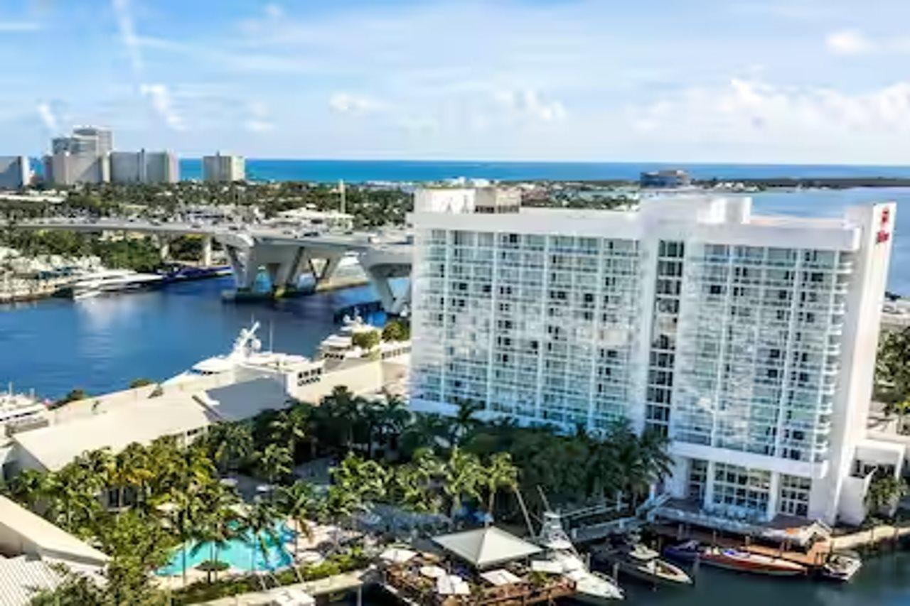 Hilton Lauderdale Marina Resort 4*