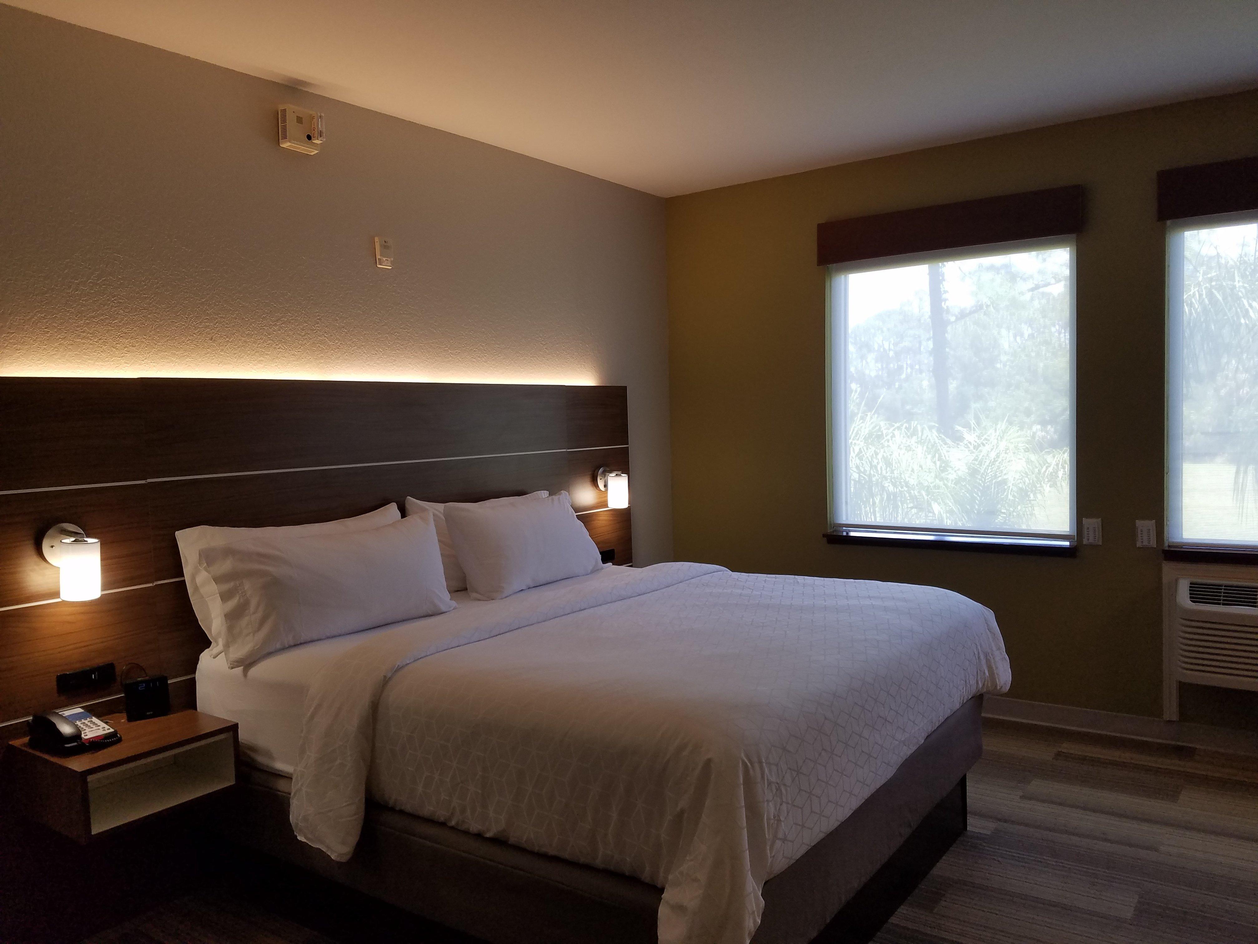Hotel Express Daytona - Speedway, An Ihg