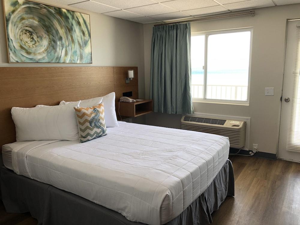 Sugar Sands Beachfront Hotel, A By The Sea Hotel 3*