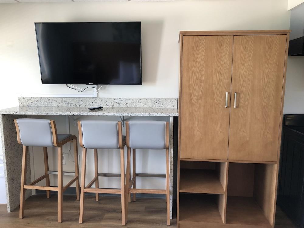 Sugar Sands Beachfront Hotel, A By The Sea 3* Laguna Beach