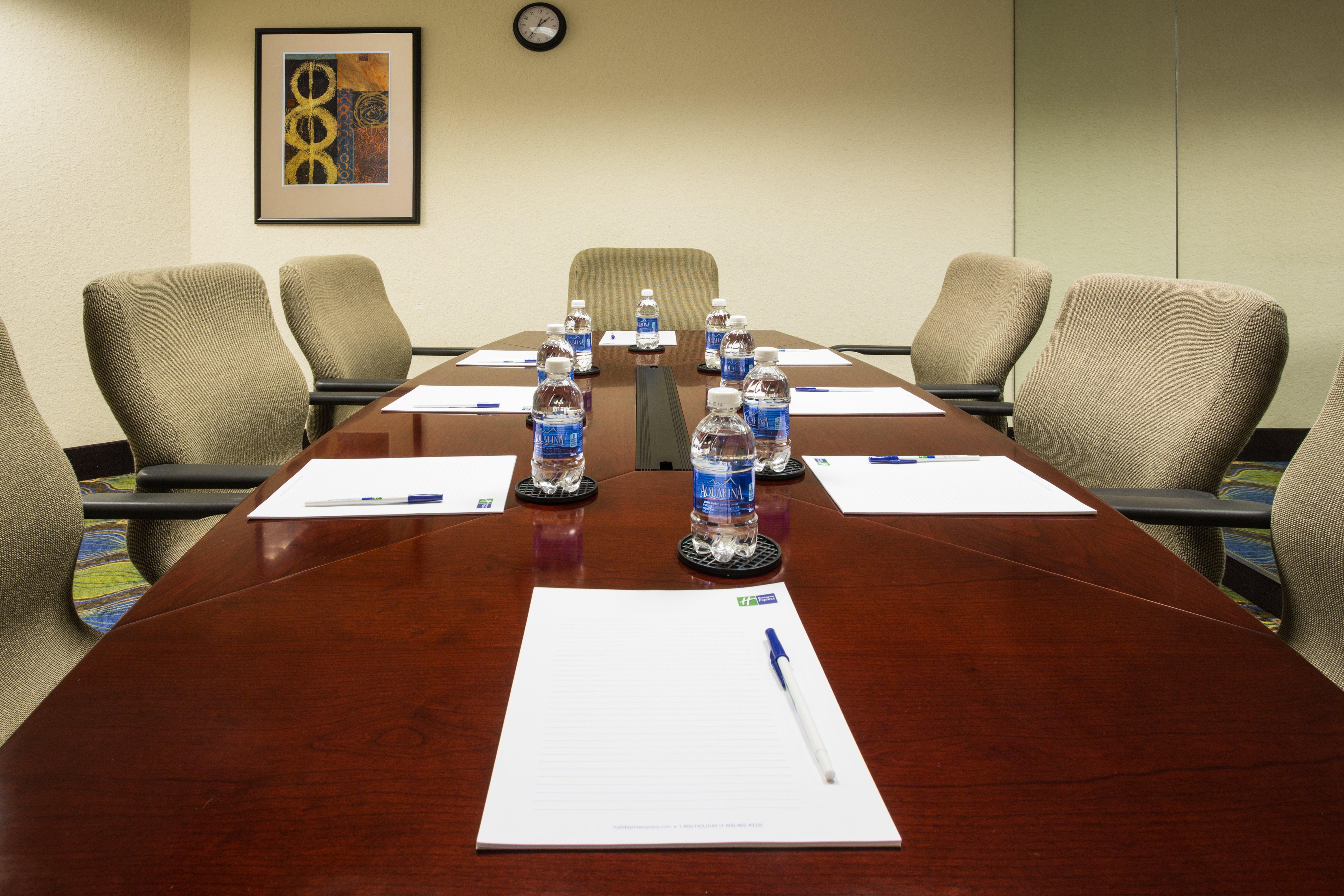 Express & Tampa-oldsmar By Ihg