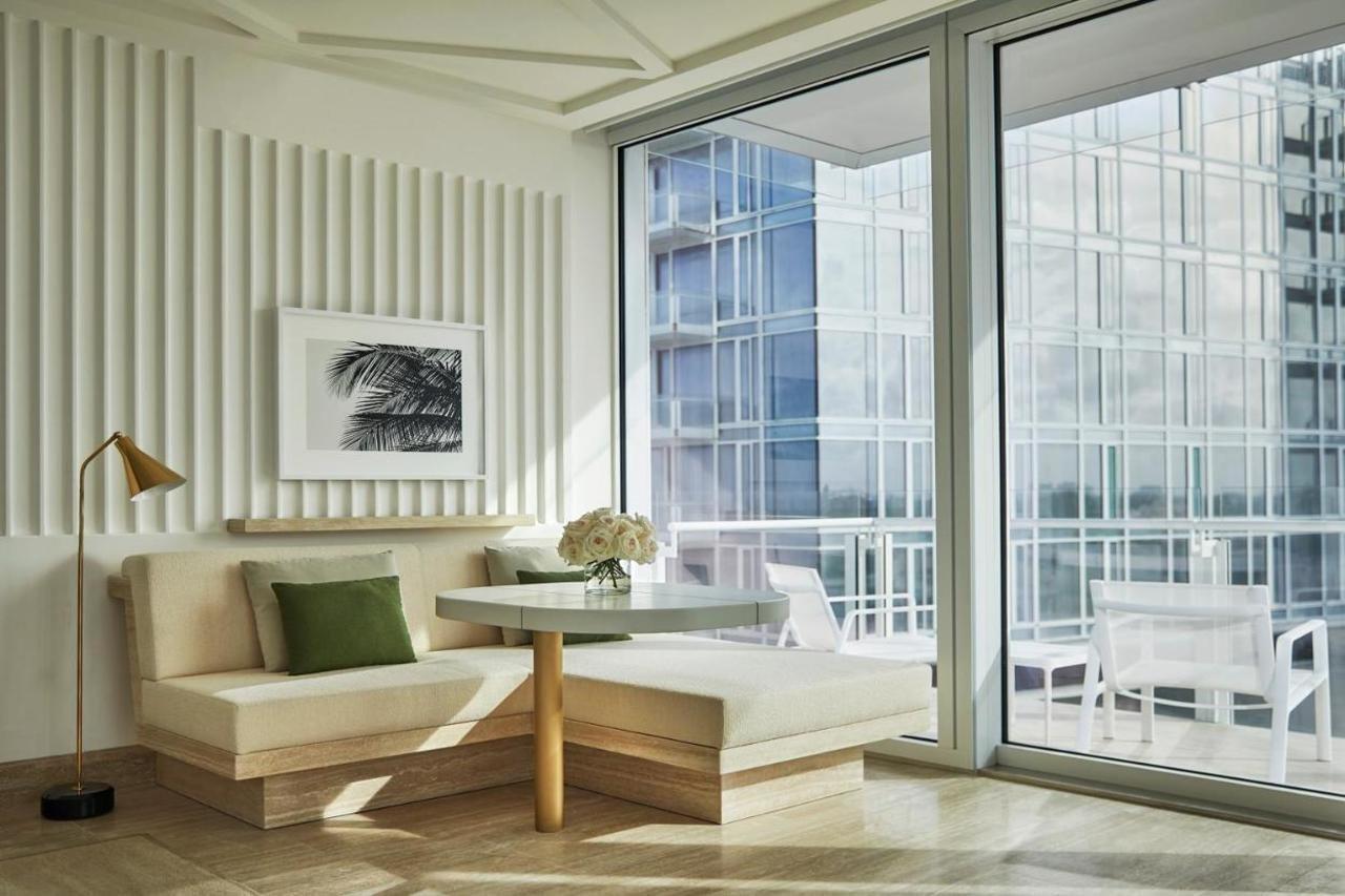 Four Seasons At The Surf Club Hotel 5*