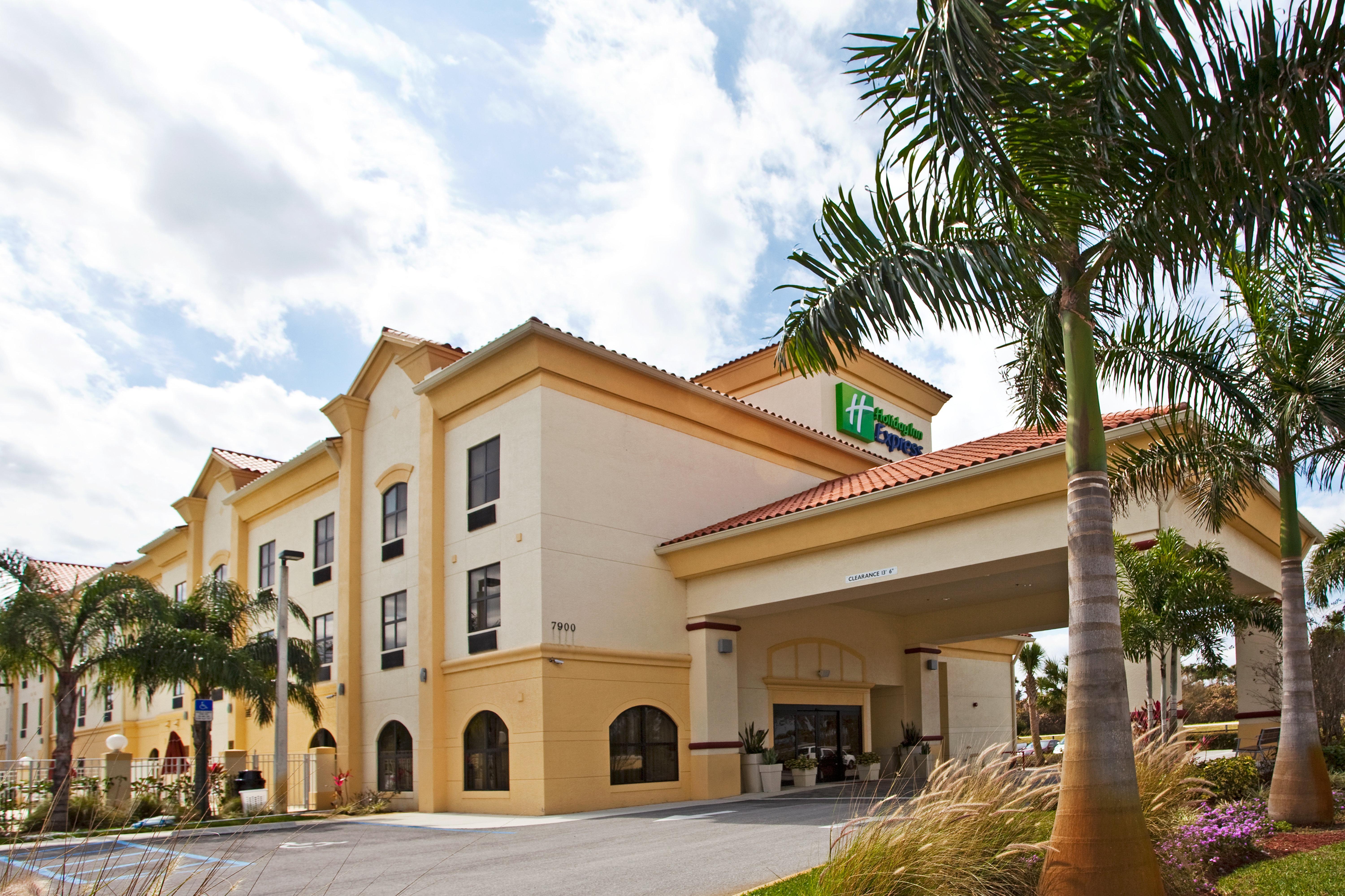 Express Stuart By Ihg Hotel 3*