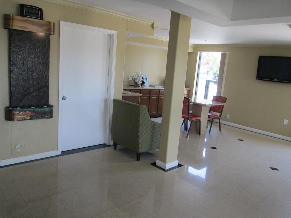 Regency Near Boardwalk & Hurlburt Field