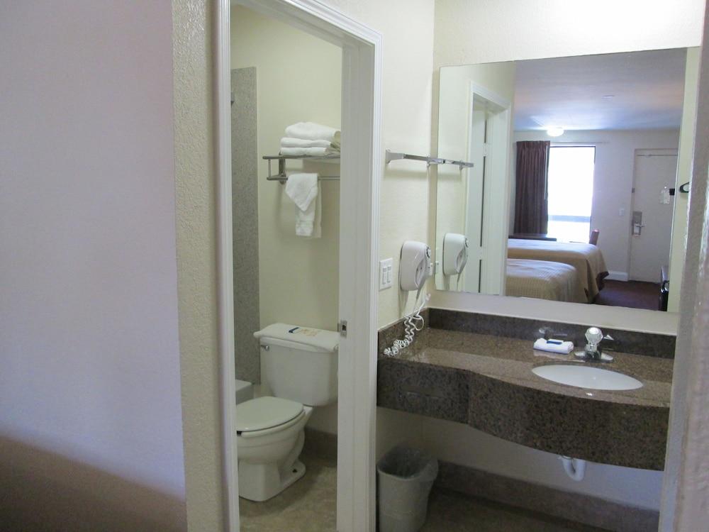 Regency Near Boardwalk & Hurlburt Field 2*