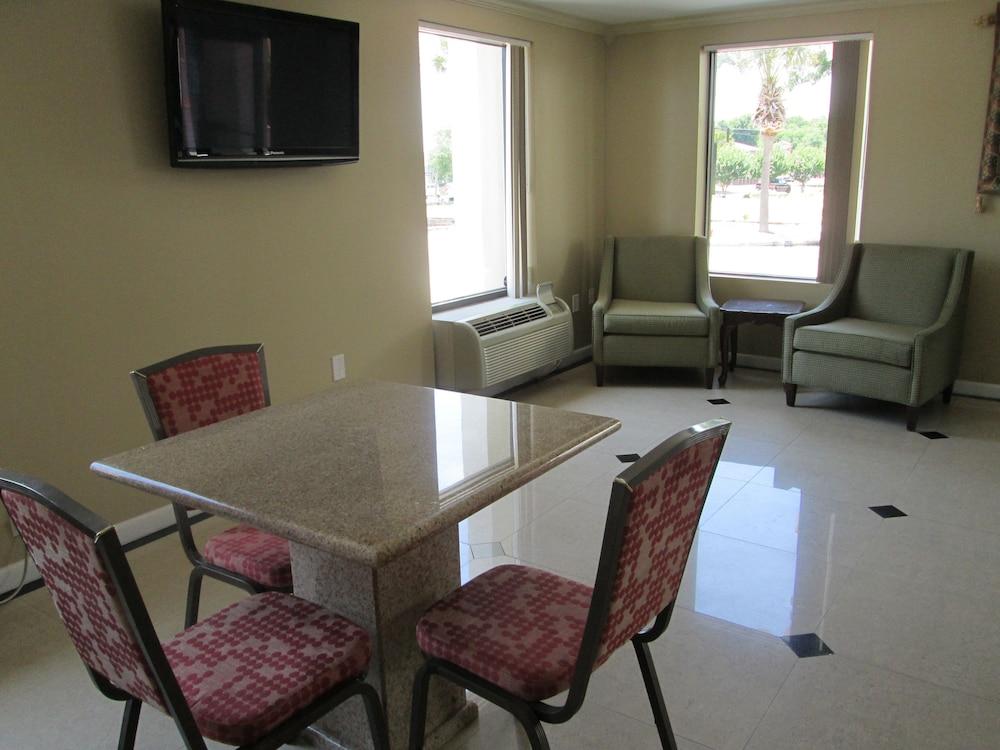 Regency Near Boardwalk & Hurlburt Field