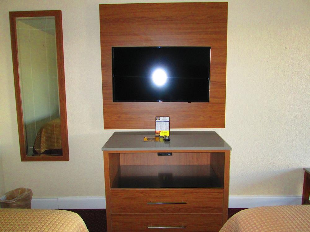 Regency Near Boardwalk & Hurlburt Field 2* Fort Walton Beach