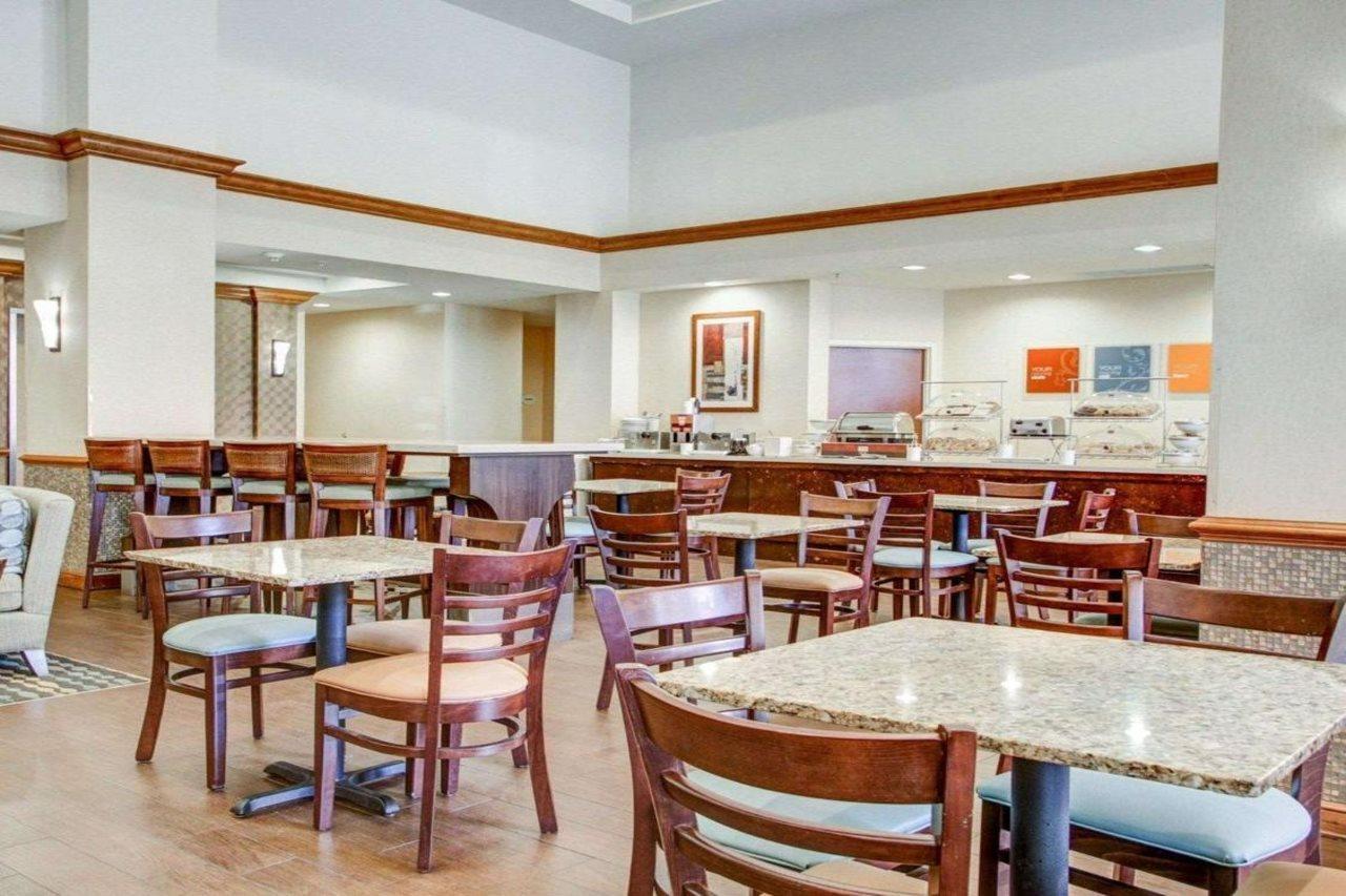 Hampton Lauderdale Hotel