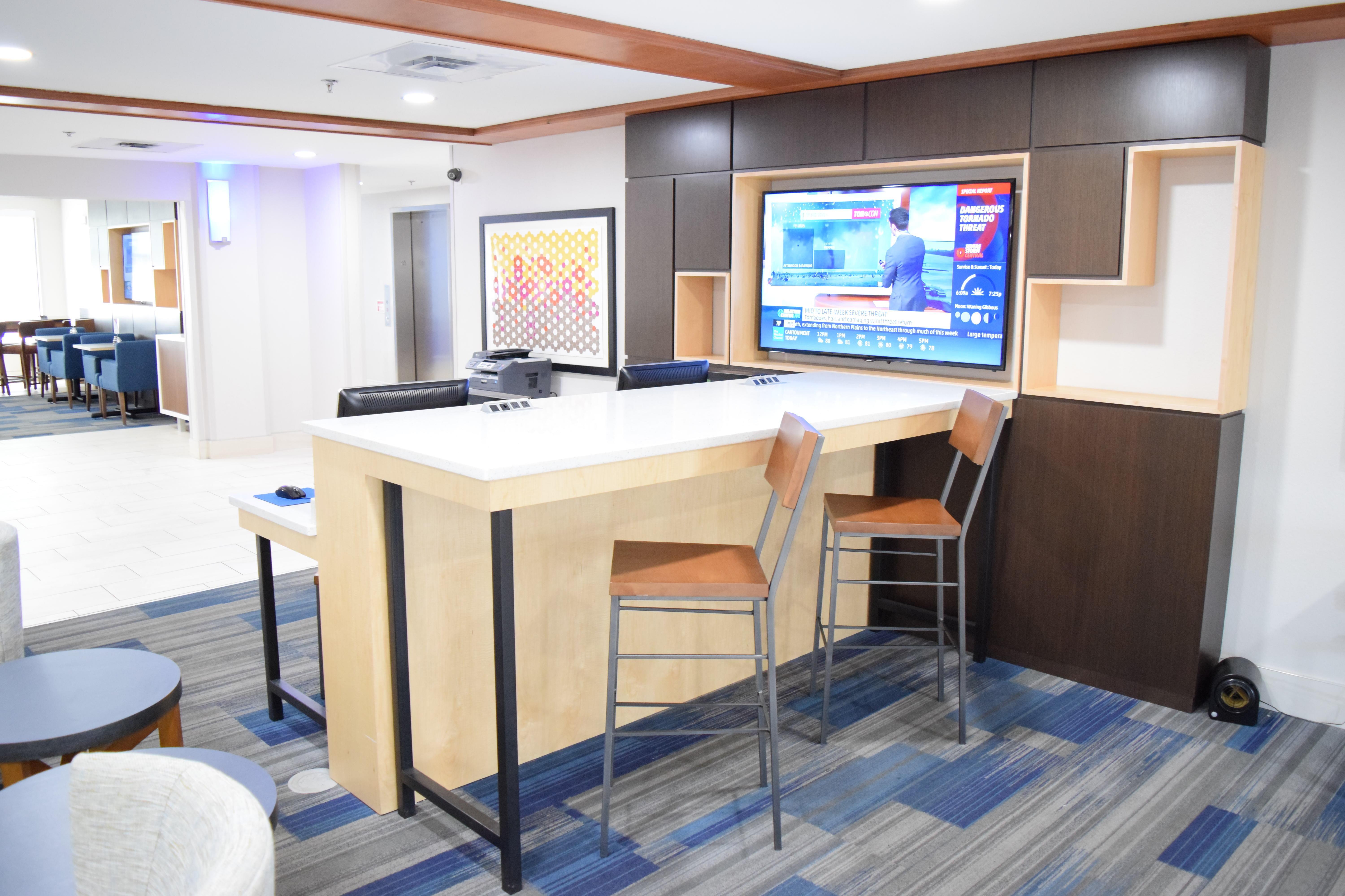 Express & Pensacola West I-10 By Ihg 2*