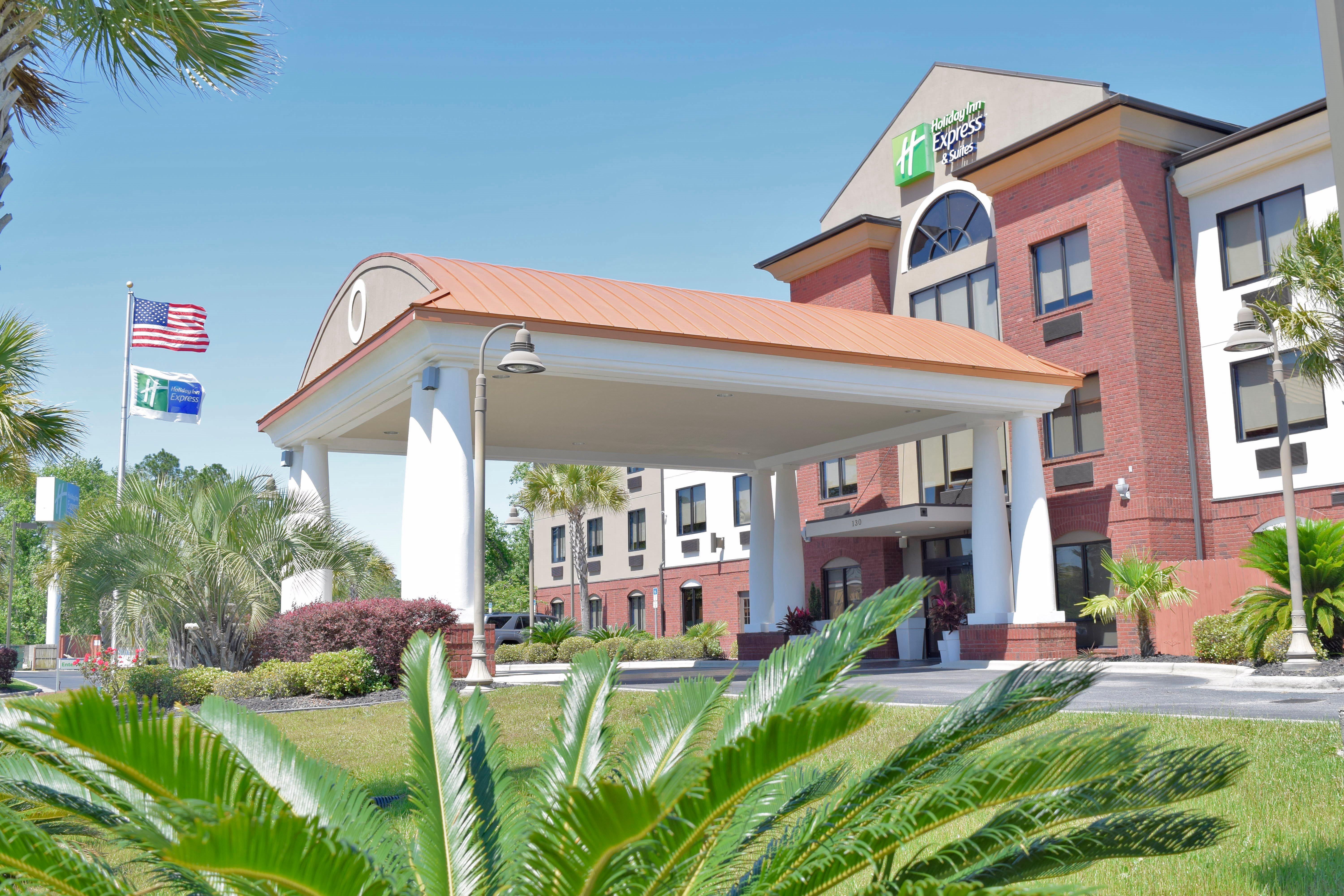 Express & Pensacola West I-10 By Ihg