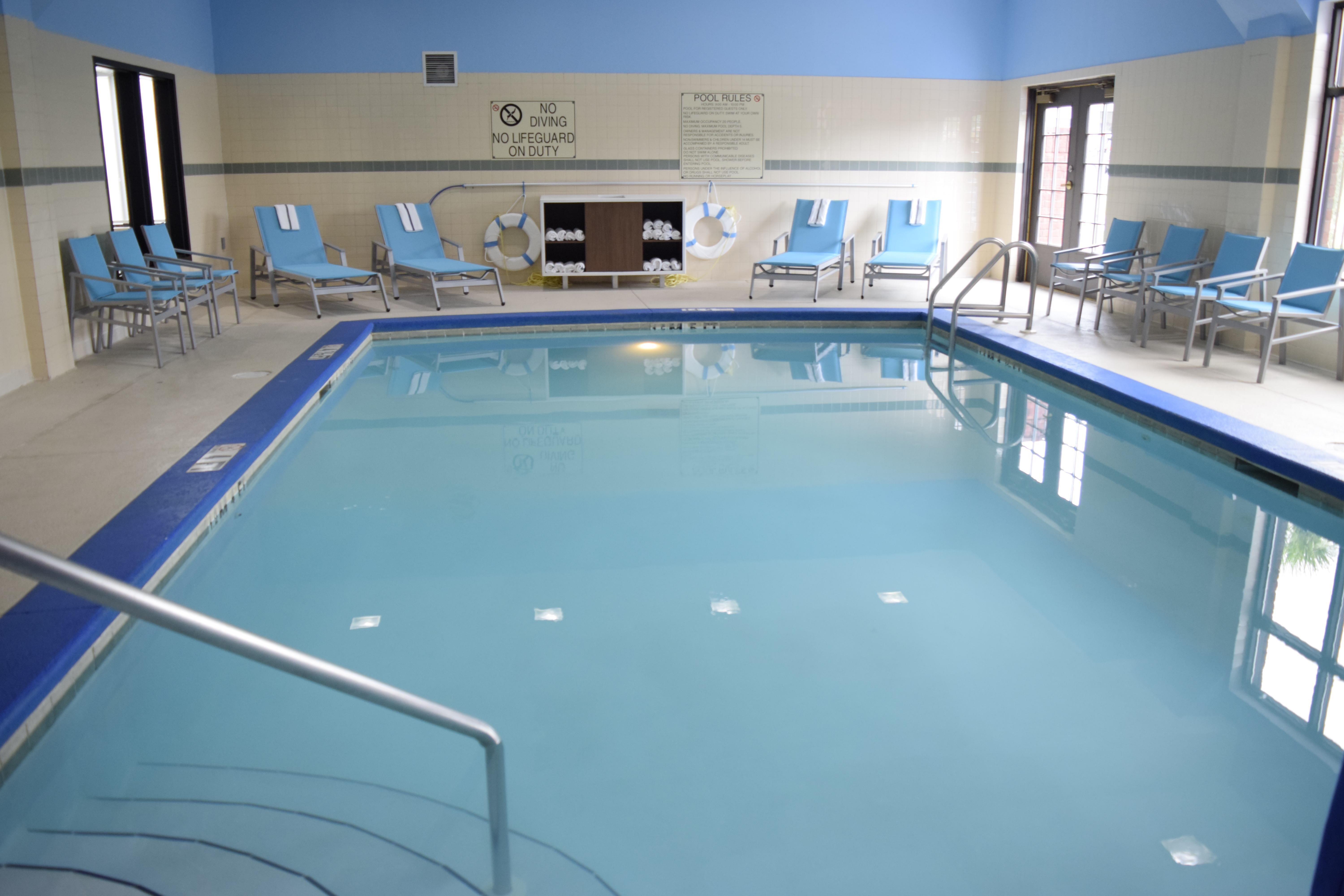 Express & Pensacola West I-10 By Ihg Hotel 2*