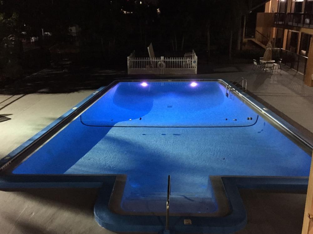 Motel Travelodge By Wyndham Myers North 2*