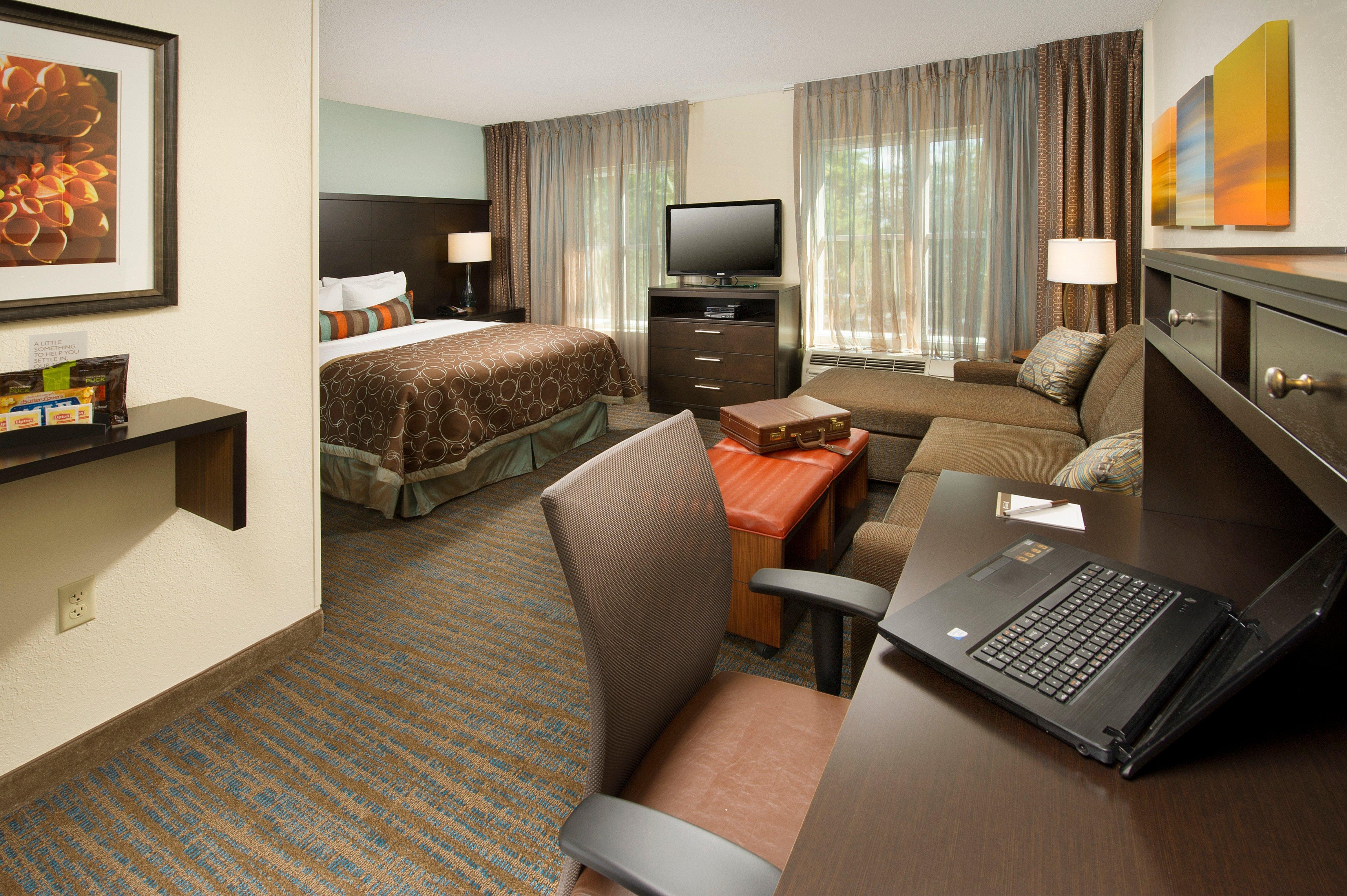 Staybridge Miami Area By Ihg Hotel 3*