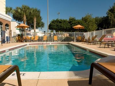 Hotel Fairfield & By Marriott Orlando Buena Vista 3*