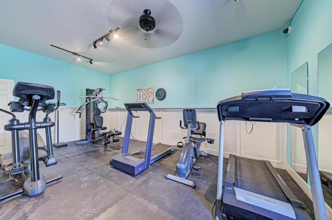 Anna Maria Island Runaway Tropical Dream-one Minute Walk To The Beach-heated Pool Apartment Bradenton Beach