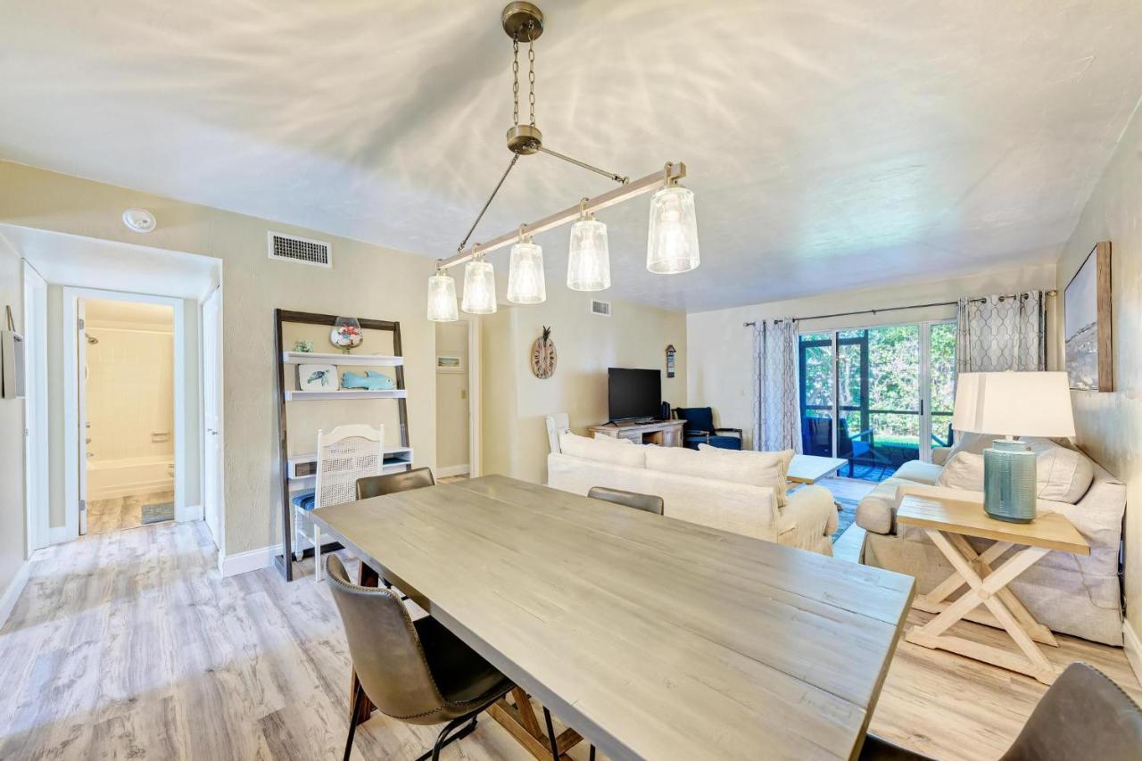 Apartment Anna Maria Island Runaway Tropical Dream-one Minute Walk To The Beach-heated Pool Bradenton Beach