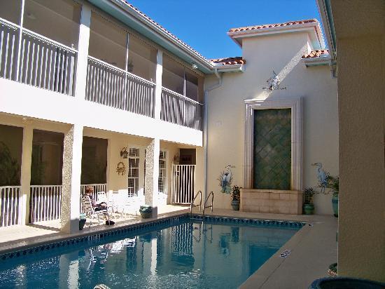 Tortuga By Resortquest Hotel