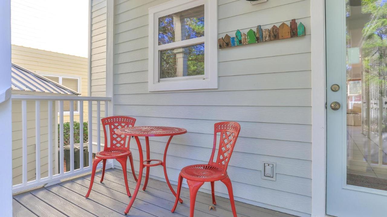 Holiday home Monkey Business - Is Up To Date And Modern As Well As Dog Friendly *