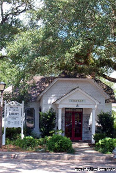 Western Crossroads Hotel 3*