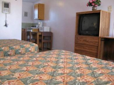 Beachwalk Motel 2*