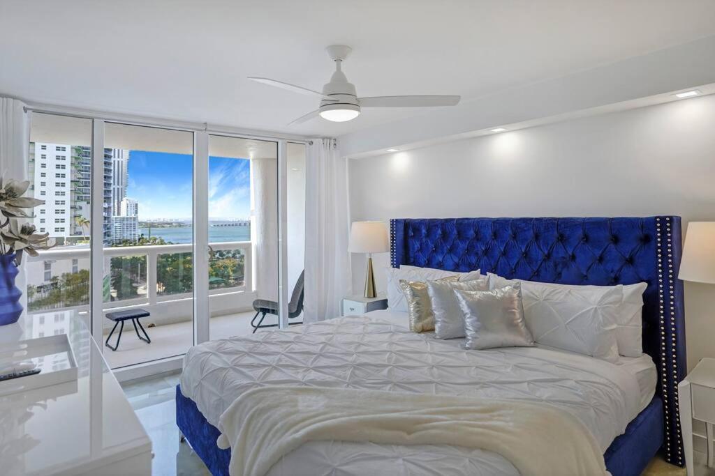 Apartment Of Dreams! Renovated With Water & Park Views *