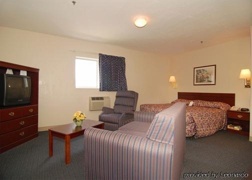 Suburban Airport Hotel 2*