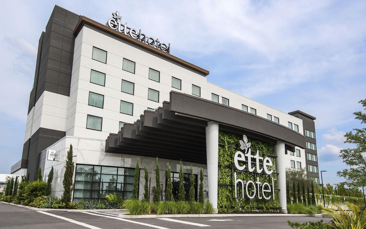 Ette Luxury & - Near Theme Parks Hotel Four Corners