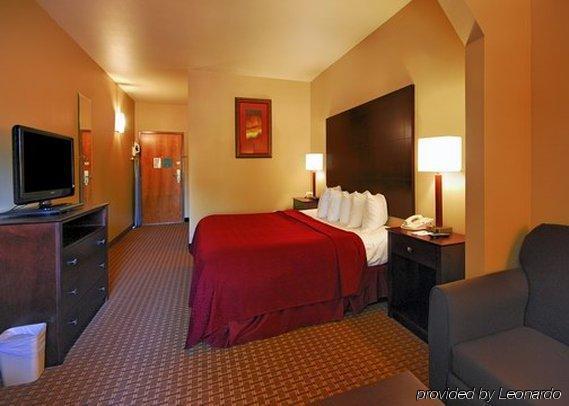 6 Pensacola, Fl - West I-10 Hotel 3*