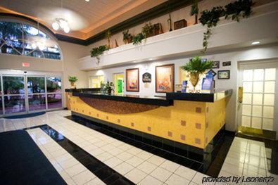 Hotel Baymont By Wyndham Near Busch Gardens